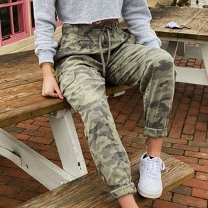 american eagle camo pants
